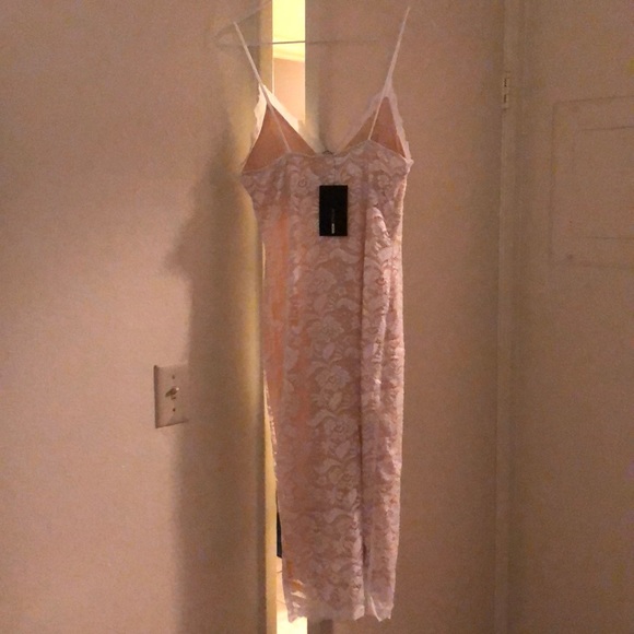 White Mid-length Lace Dress - Picture 2 of 2